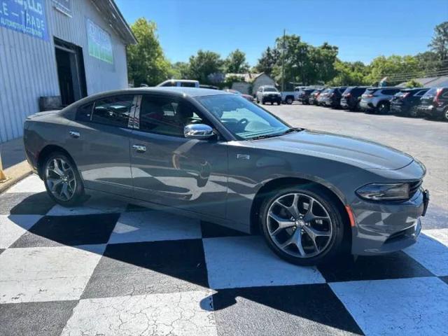 2017 Dodge Charger SXT RWD