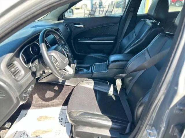 2017 Dodge Charger SXT RWD
