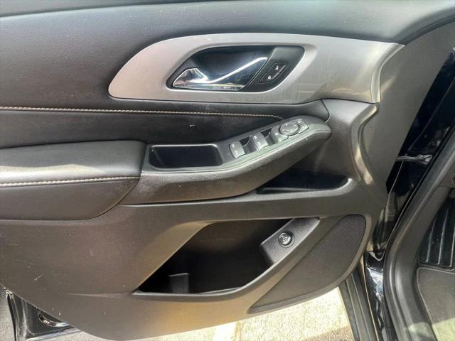 2021 Chevrolet Traverse AWD LT Cloth