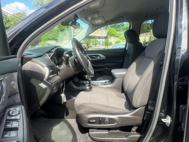 2021 Chevrolet Traverse AWD LT Cloth