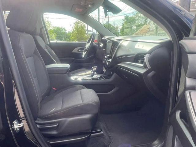 2021 Chevrolet Traverse AWD LT Cloth