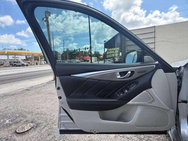 2017 INFINITI Q50 2.0t Premium