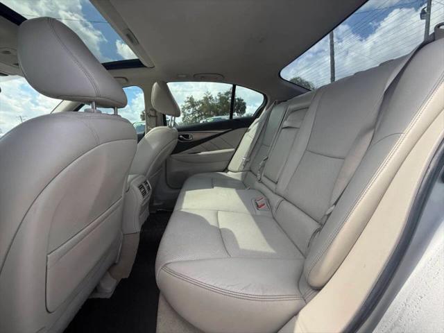 2017 INFINITI Q50 2.0t Premium