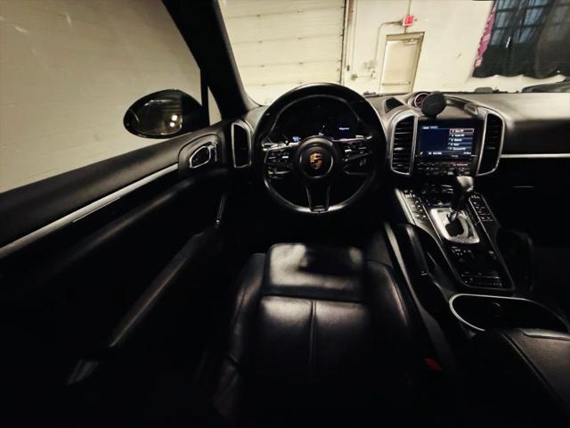 2016 Porsche Cayenne Base