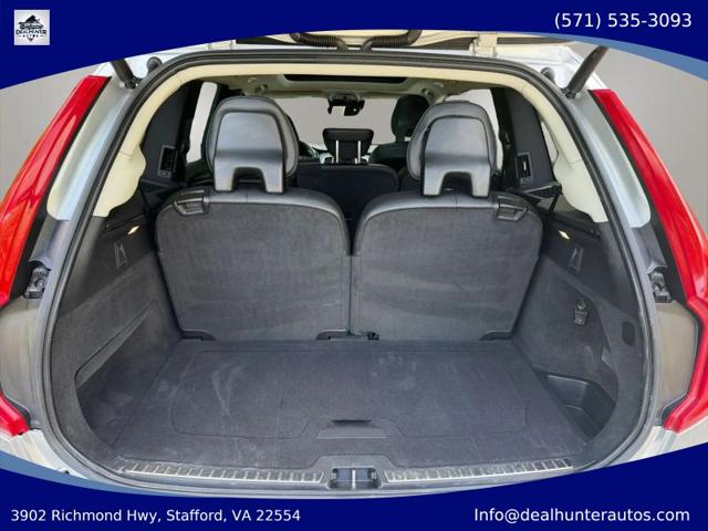 2016 Volvo XC90 T6 Momentum