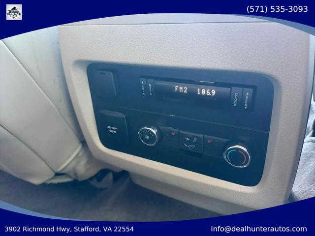 2017 Lincoln Navigator Select