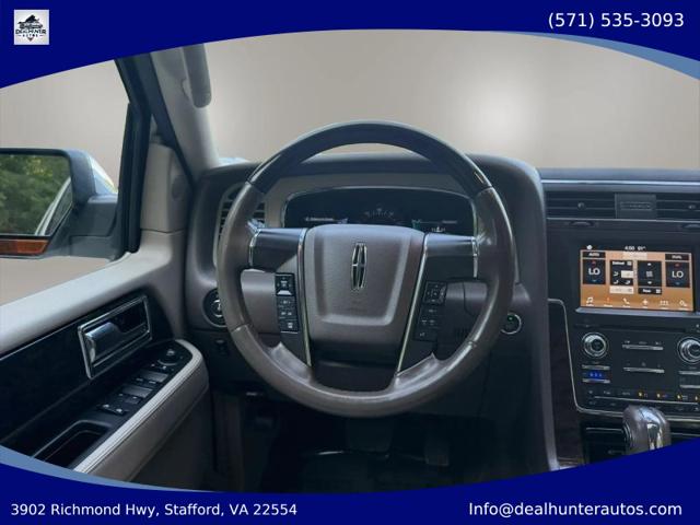 2017 Lincoln Navigator Select