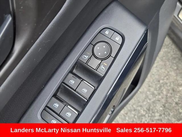 2024 Nissan Pathfinder SV FWD