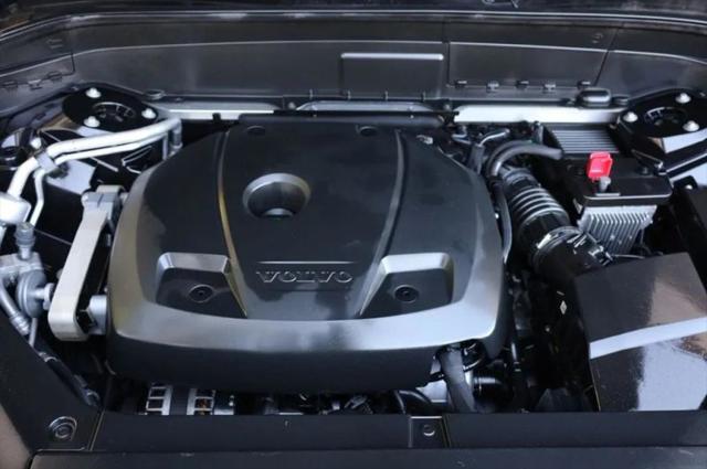 2021 Volvo XC90 T6 Momentum 6 Passenger
