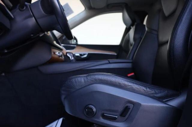 2021 Volvo XC90 T6 Momentum 6 Passenger