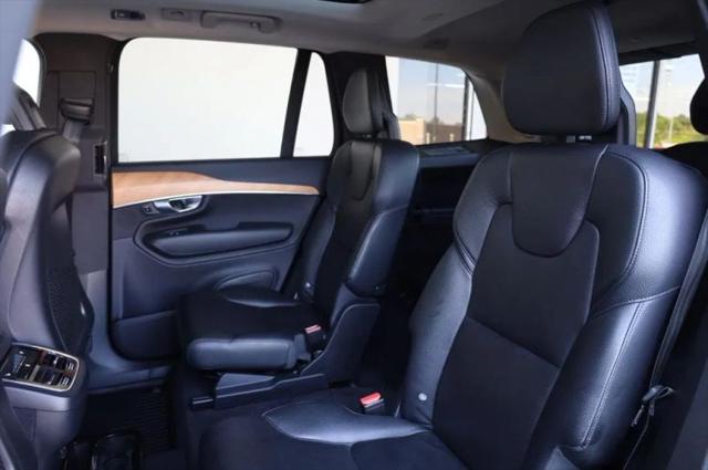 2021 Volvo XC90 T6 Momentum 6 Passenger