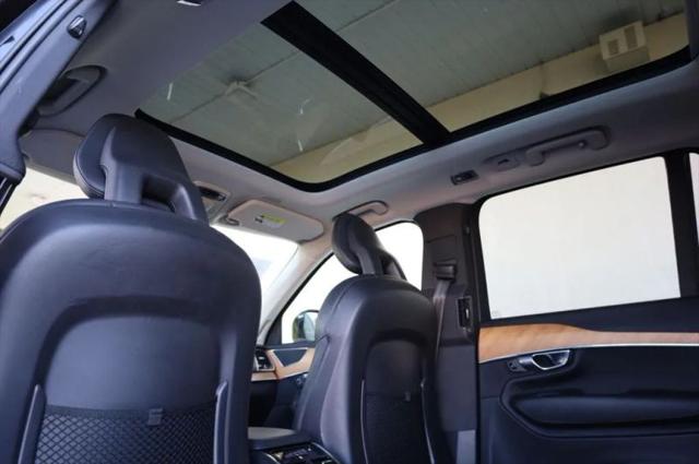 2021 Volvo XC90 T6 Momentum 6 Passenger