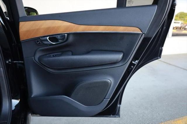 2021 Volvo XC90 T6 Momentum 6 Passenger