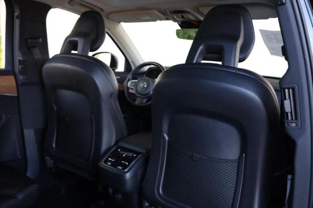 2021 Volvo XC90 T6 Momentum 6 Passenger
