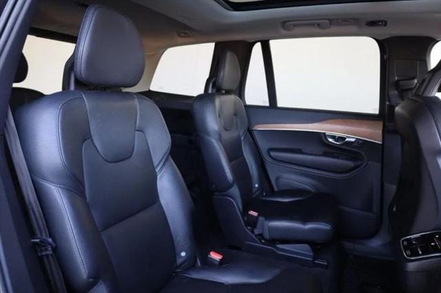2021 Volvo XC90 T6 Momentum 6 Passenger