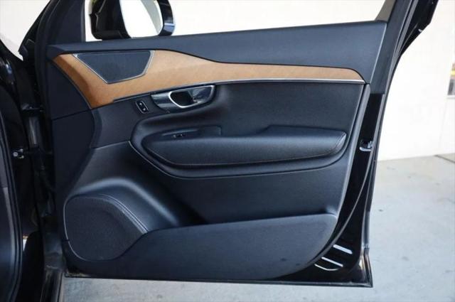 2021 Volvo XC90 T6 Momentum 6 Passenger