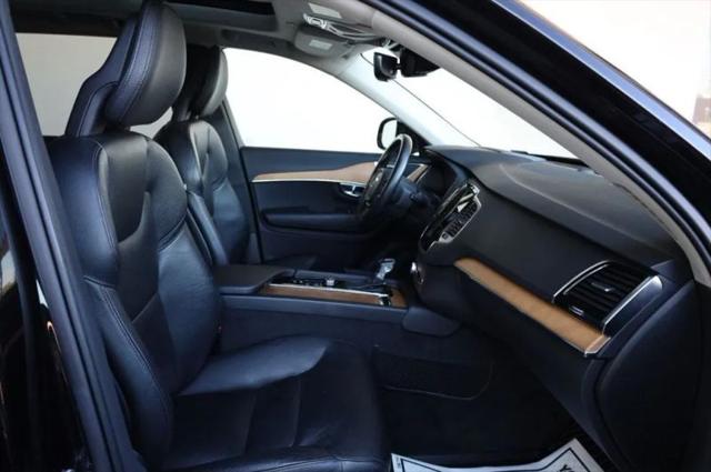 2021 Volvo XC90 T6 Momentum 6 Passenger