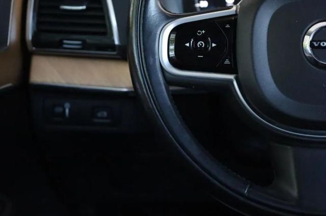 2021 Volvo XC90 T6 Momentum 6 Passenger
