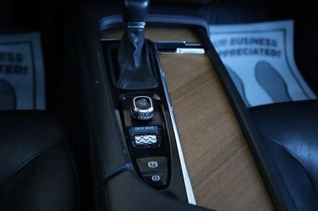 2021 Volvo XC90 T6 Momentum 6 Passenger