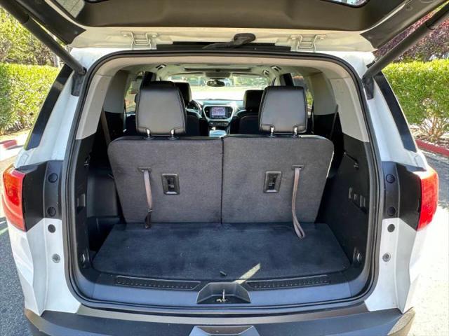 2017 GMC Acadia SLT-1