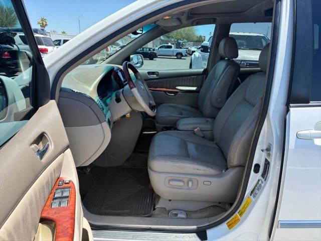 2005 Toyota Sienna XLE Limited
