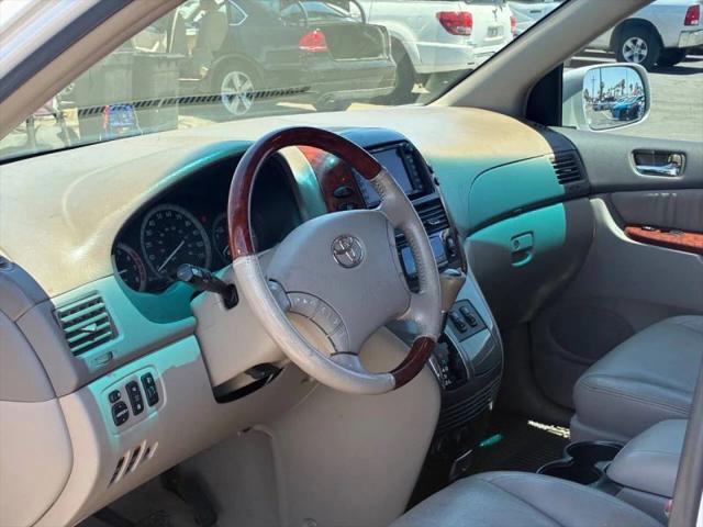 2005 Toyota Sienna XLE Limited