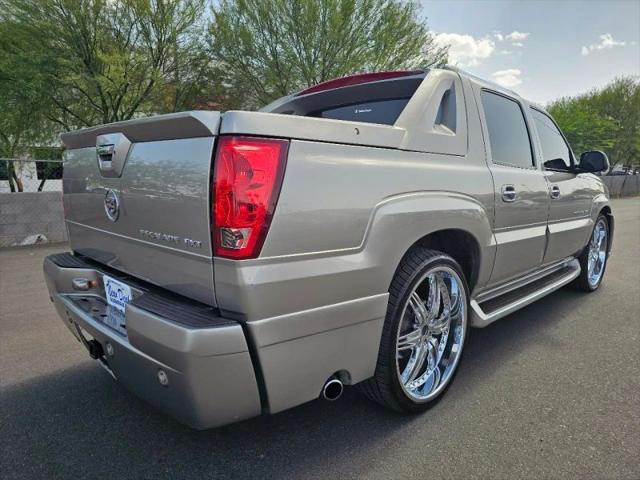 2002 Cadillac Escalade EXT Standard
