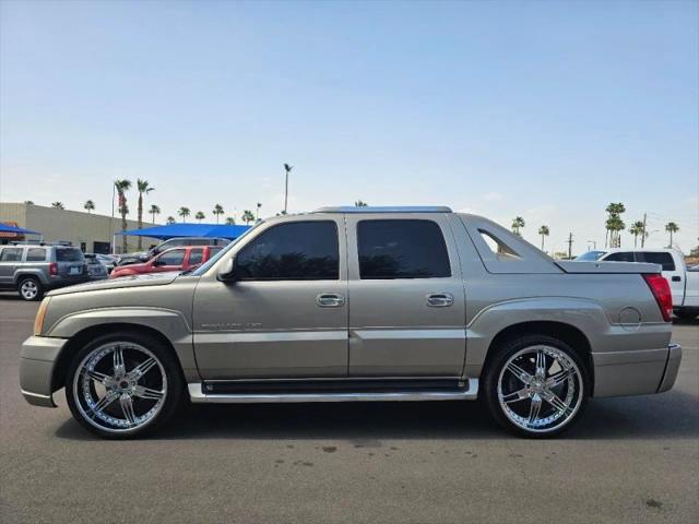 2002 Cadillac Escalade EXT Standard