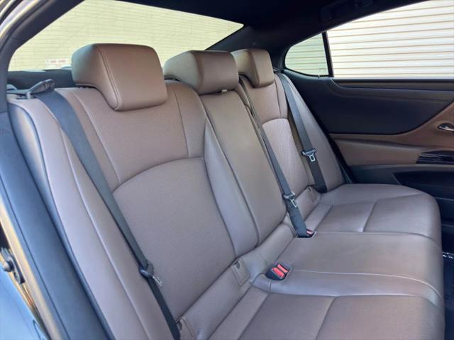 2022 Lexus ES 350 350