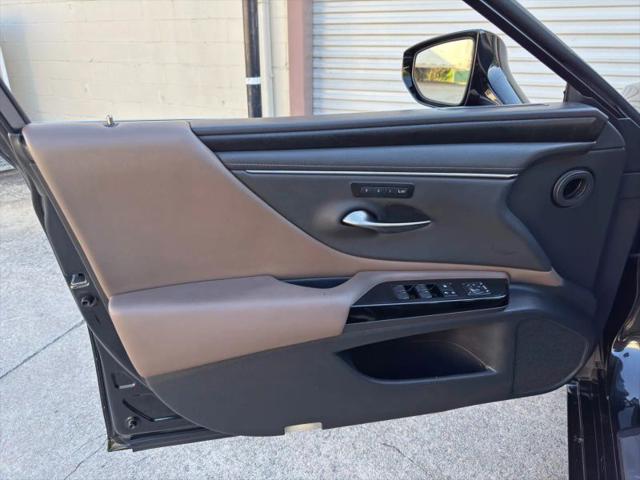 2022 Lexus ES 350 350
