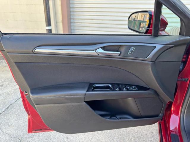 2013 Ford Fusion Hybrid SE