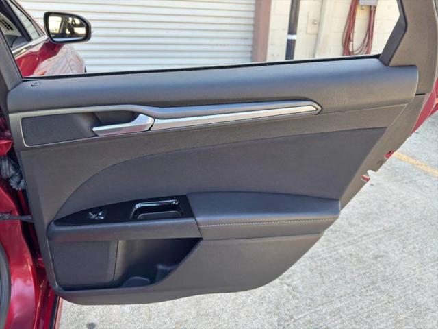 2013 Ford Fusion Hybrid SE