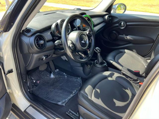 2015 MINI Hardtop Cooper