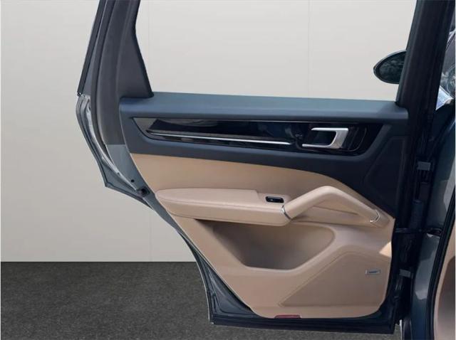 2020 Porsche Cayenne Base