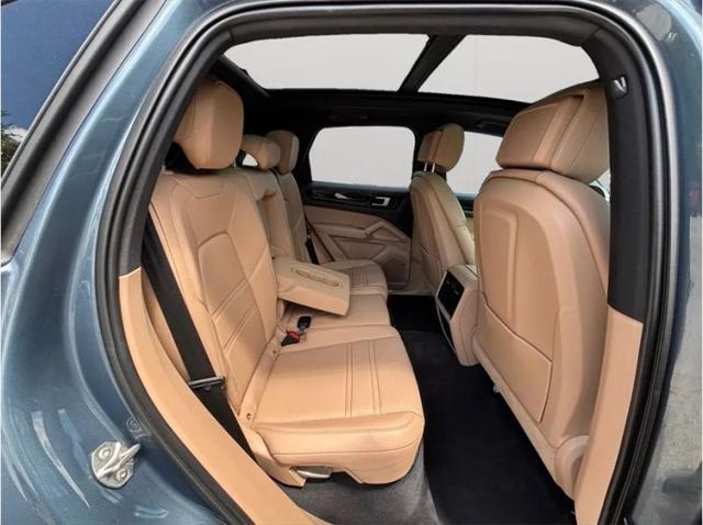 2020 Porsche Cayenne Base