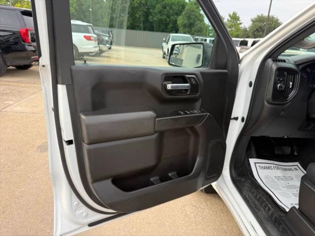 2022 Chevrolet Silverado 1500 2WD Crew Cab Short Bed Custom