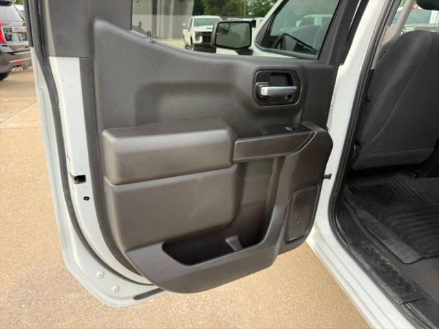 2022 Chevrolet Silverado 1500 2WD Crew Cab Short Bed Custom
