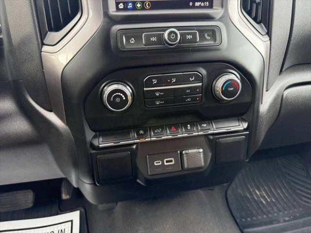 2022 Chevrolet Silverado 1500 2WD Crew Cab Short Bed Custom