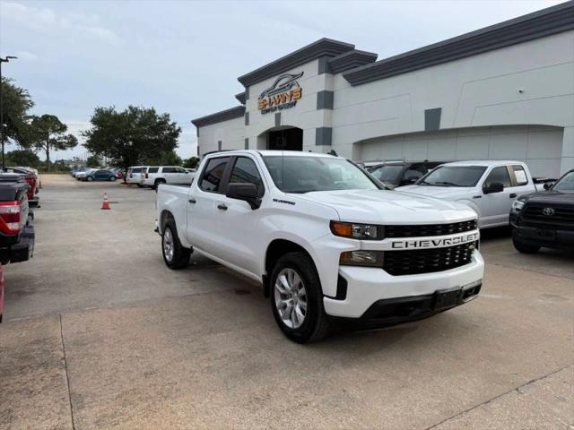 2022 Chevrolet Silverado 1500 2WD Crew Cab Short Bed Custom