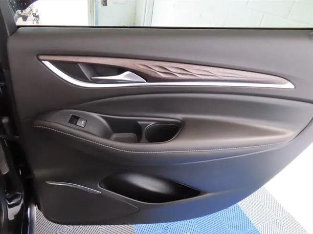 2022 Buick Enclave AWD Avenir