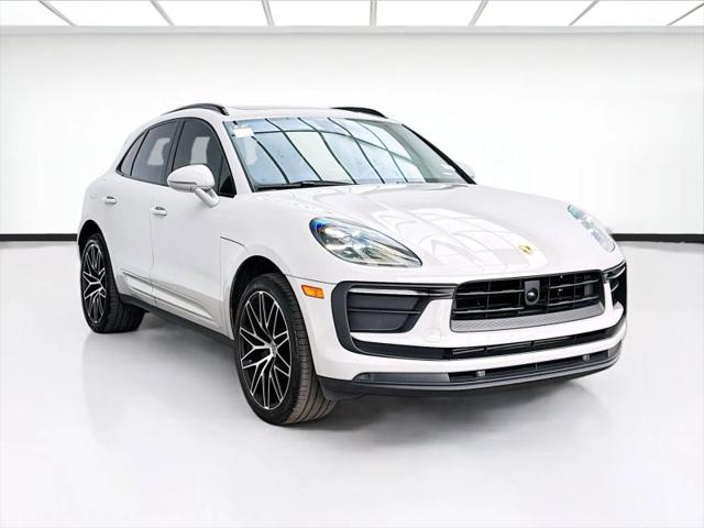 2023 Porsche Macan Base