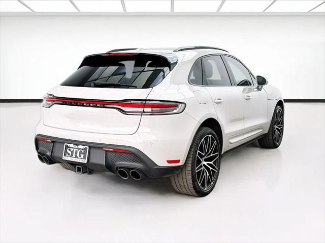 2023 Porsche Macan Base