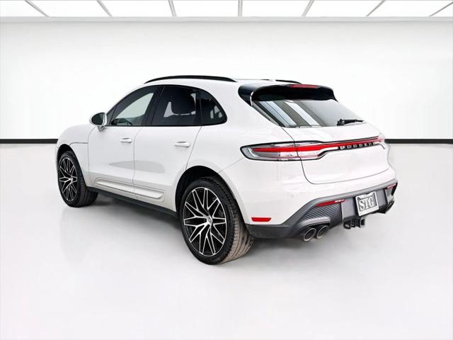 2023 Porsche Macan Base