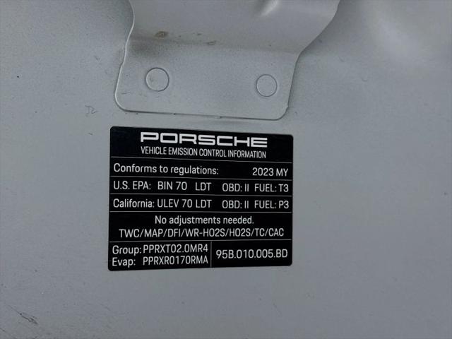 2023 Porsche Macan Base