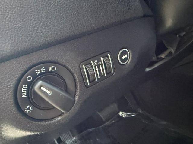 2015 Dodge Charger SE