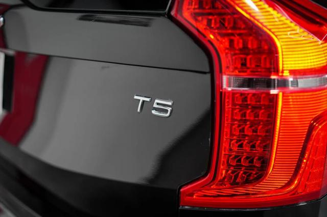 2019 Volvo XC90 T5 Momentum