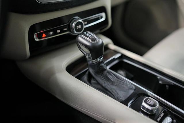 2019 Volvo XC90 T5 Momentum
