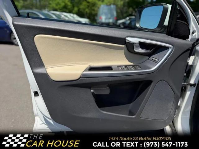 2016 Volvo XC60 T6 Drive-E