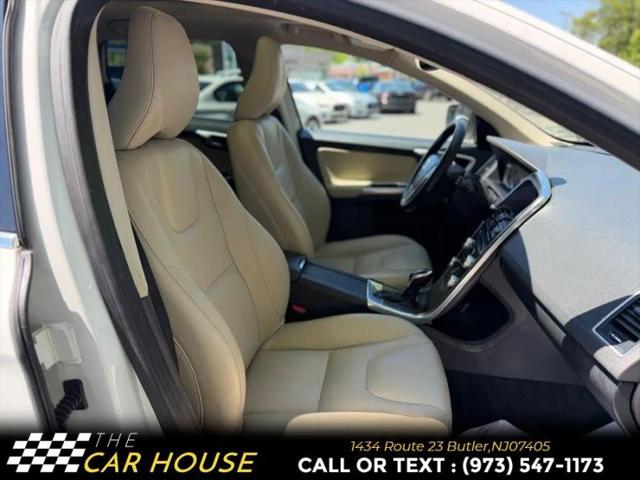 2016 Volvo XC60 T6 Drive-E
