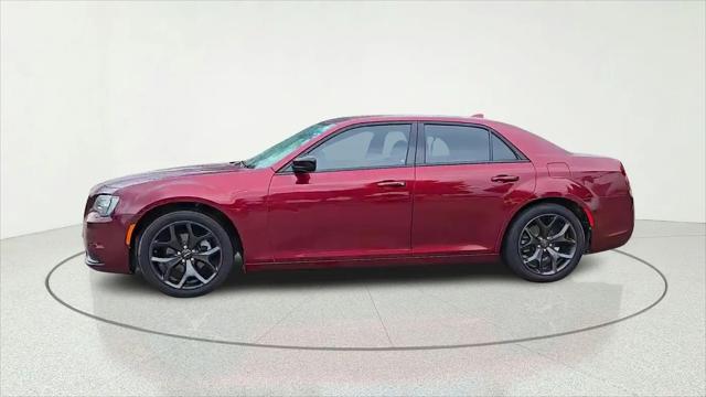 2021 Chrysler 300 Touring